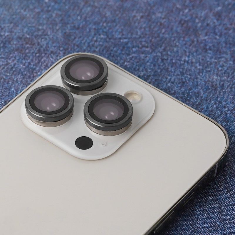 Set of lens glasses for iPhone 17 black frame Set of lens glasses for iPhone 17 black frame